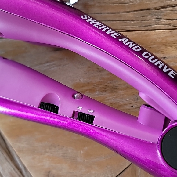 New BedHead swerve & curve hair waver - Picture 4 of 4